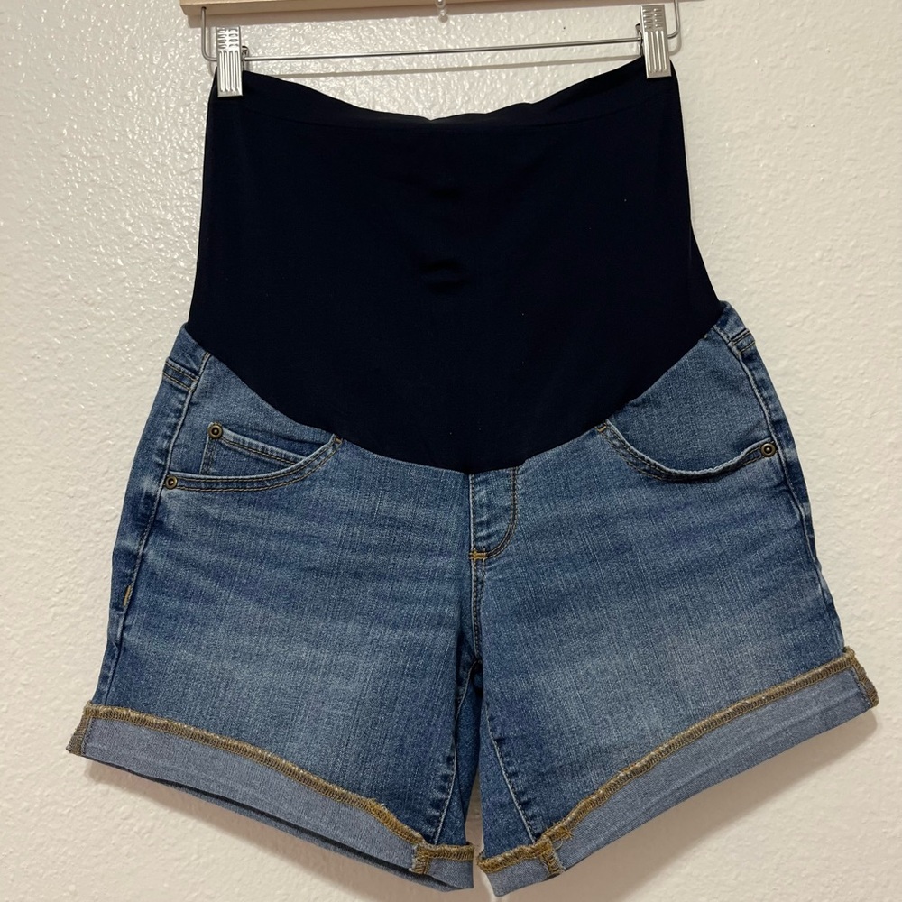 a.glow Maternity Denim Jean Boyfriend Shorts, Size 6